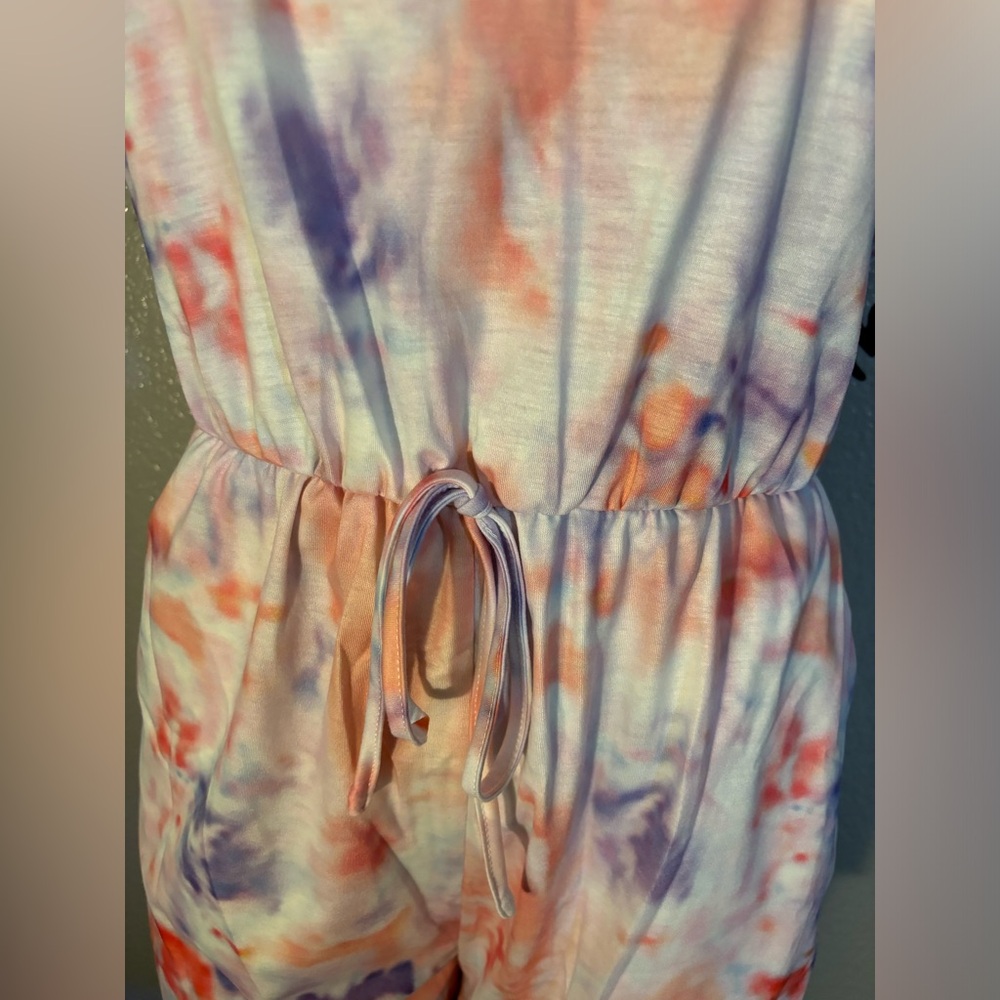 New Sleeveless Tie Dye Romper - Picture 2 of 5